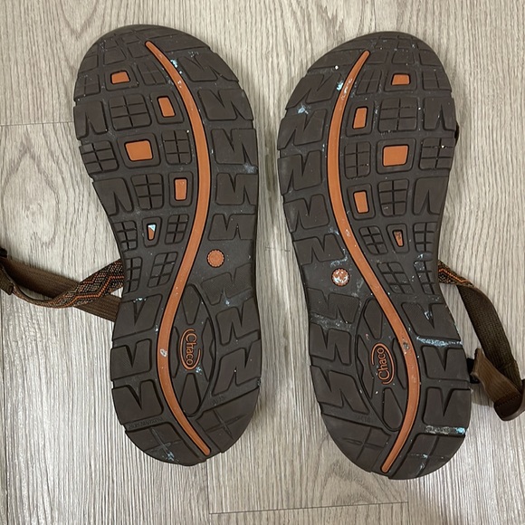 Men’s size 15 Chacos with toe loop - Picture 2 of 5
